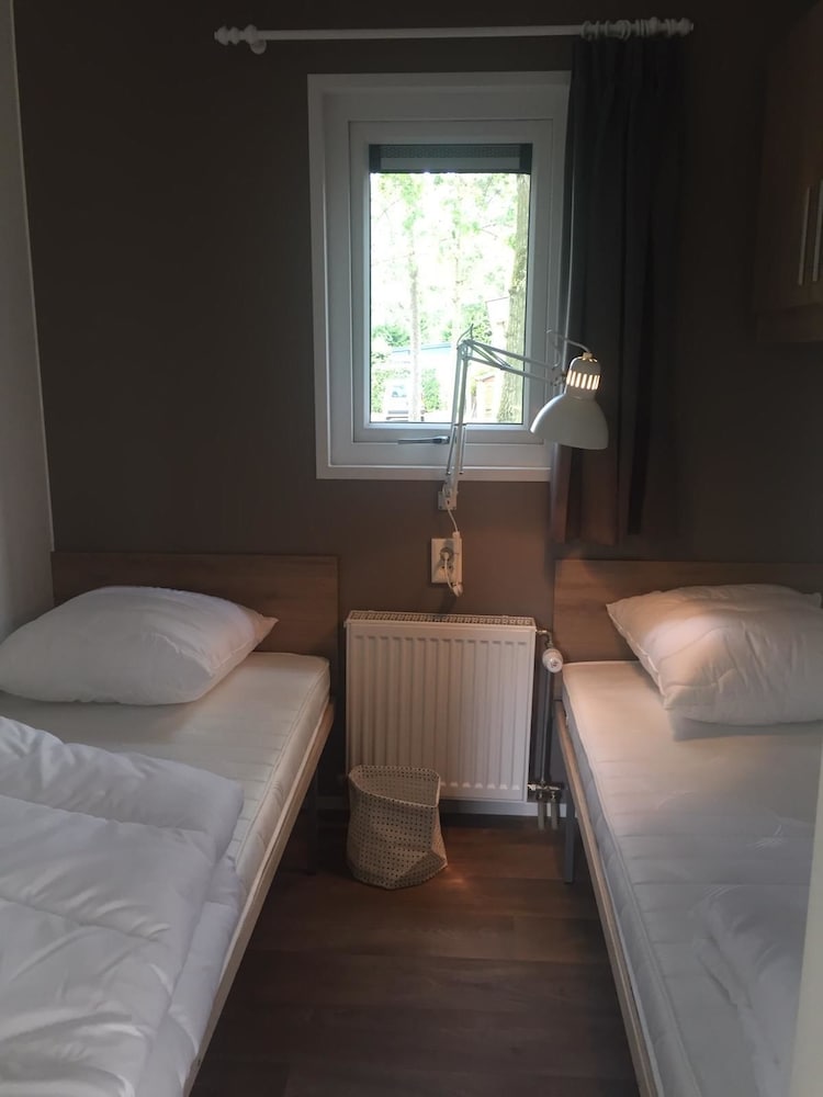 Deluxe Chalet, 2 Bedrooms, Non Smoking photo 2