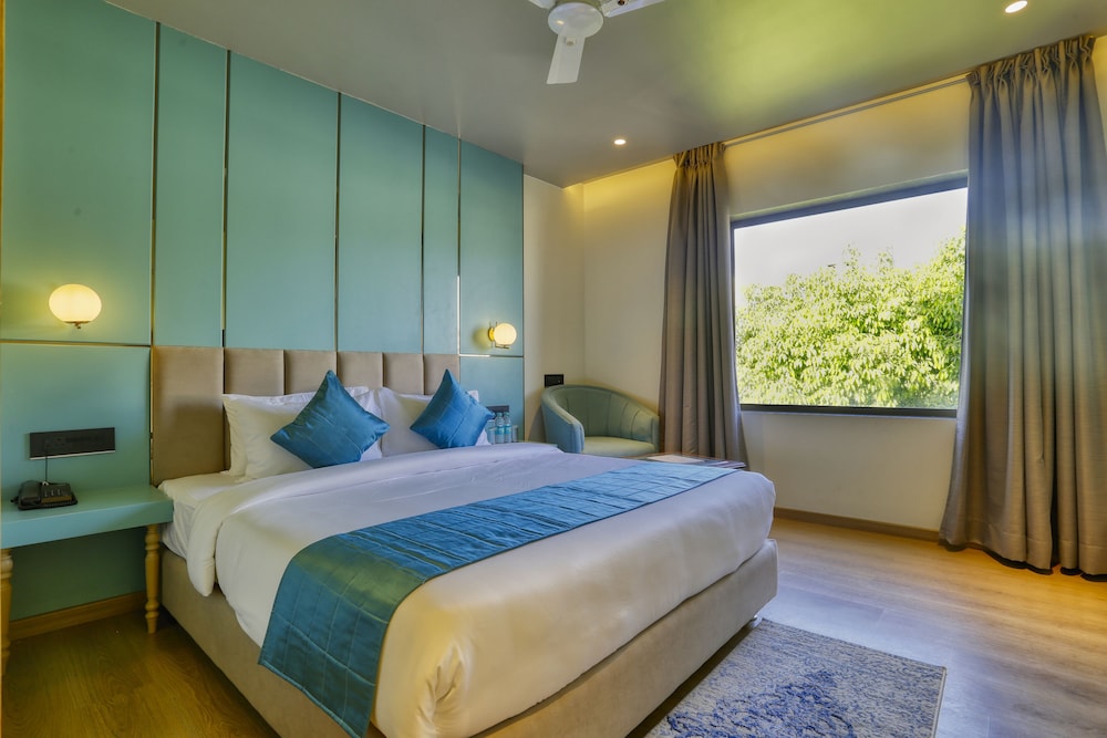 Executive Room - Photo 3