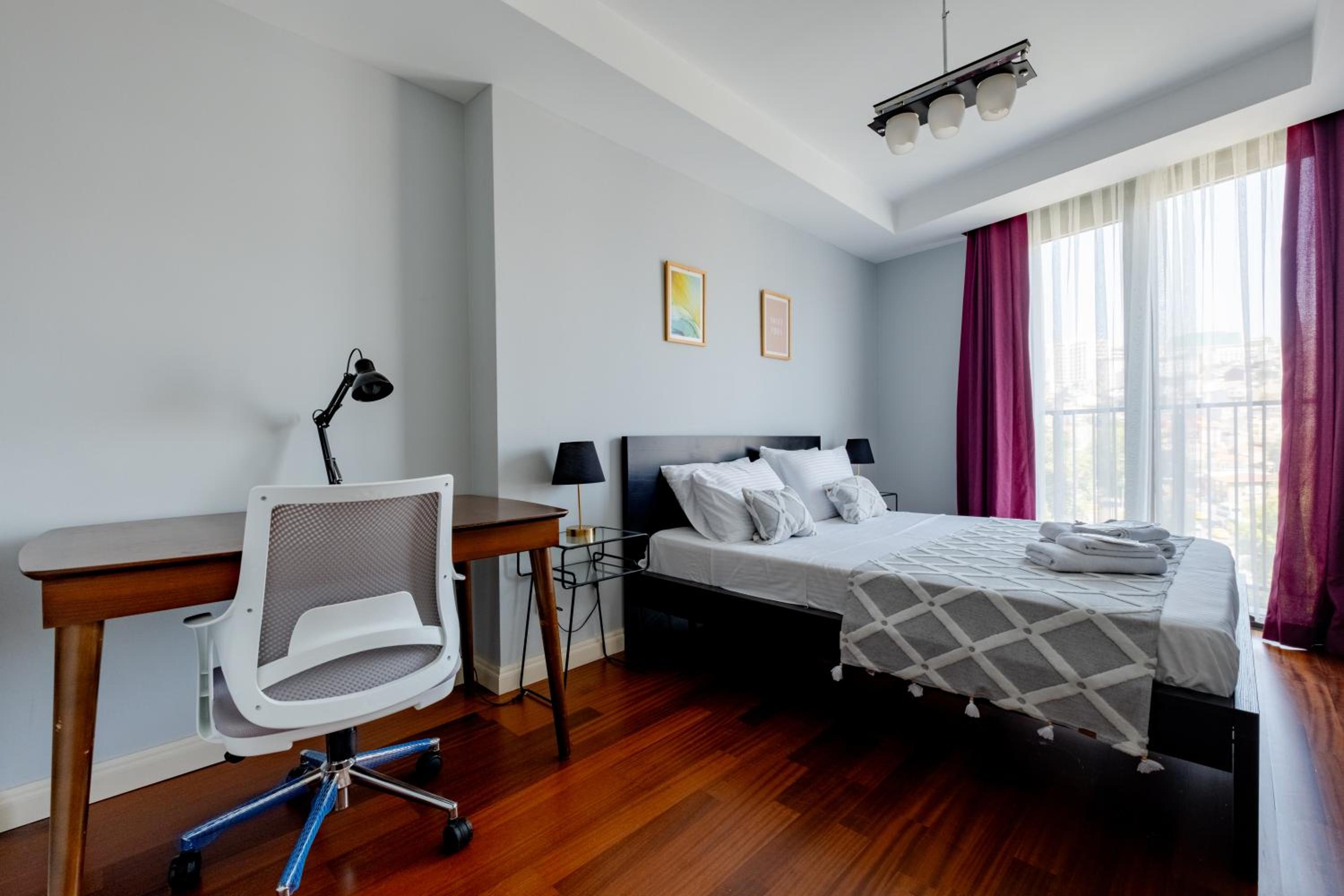 One-Bedroom Apartment photo 3
