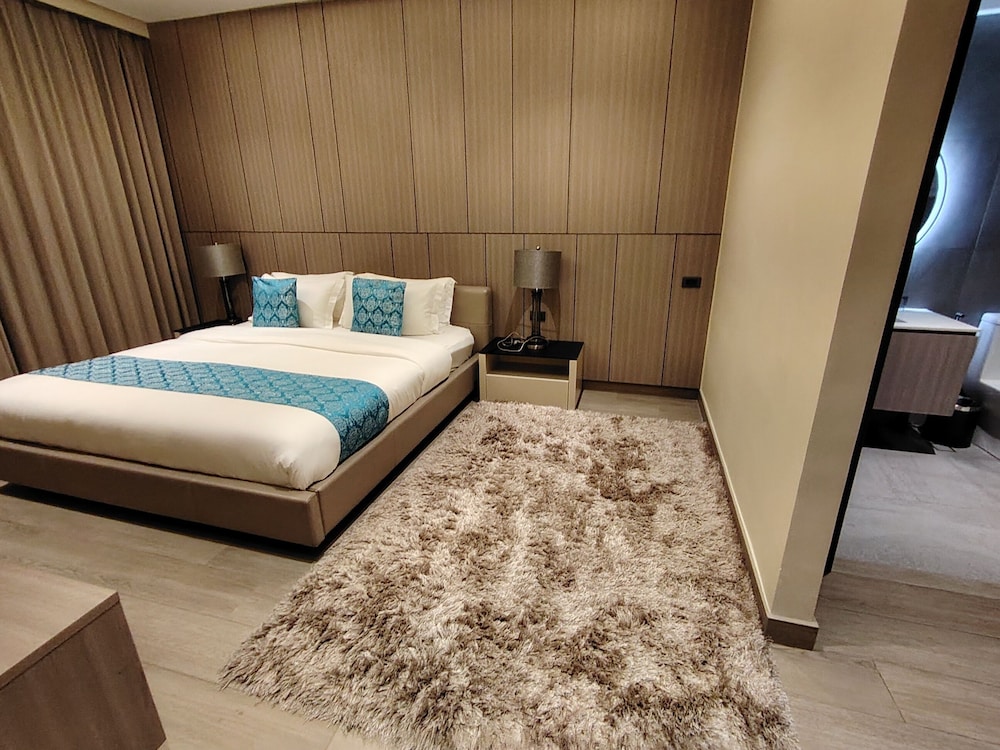 Family Condo - Photo 5
