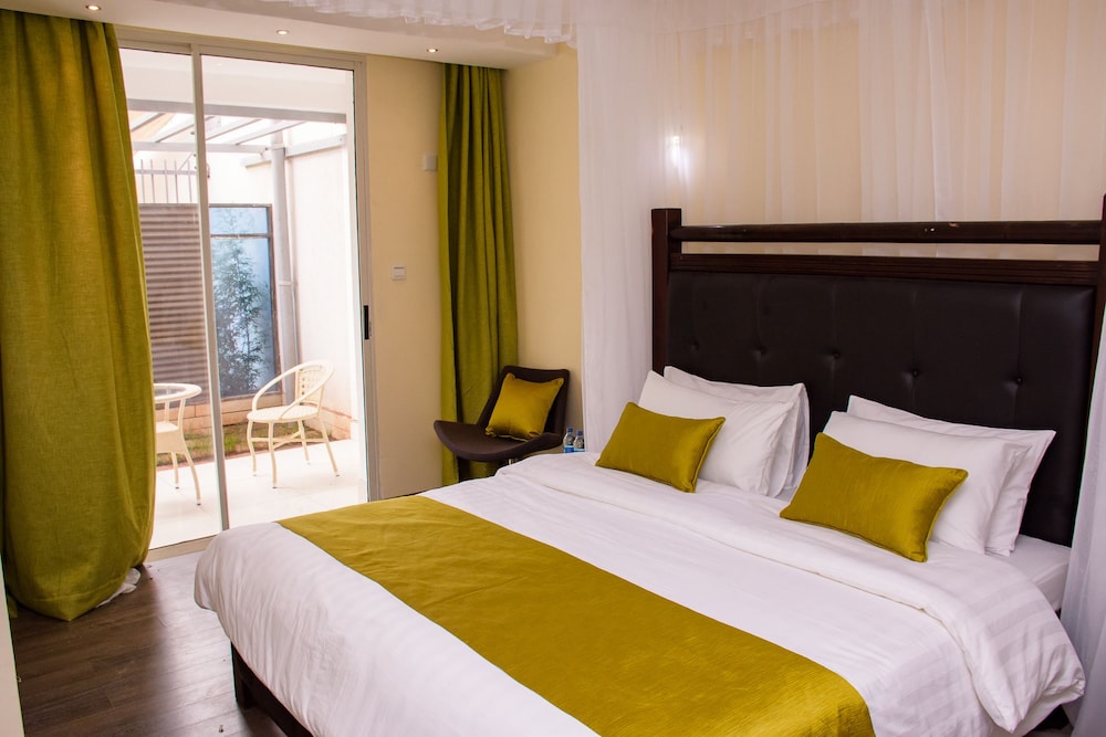 Standard Double Room, 1 Queen Bed, Courtyard View photo 1
