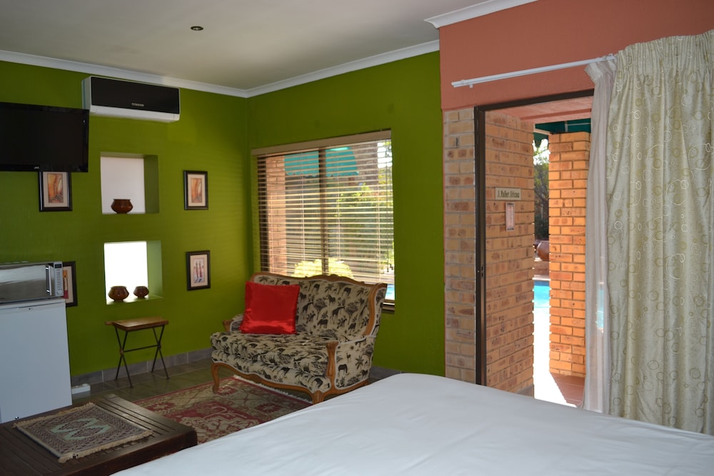 Comfort Room, 1 Bedroom (Double Room (Shower)) photo 2