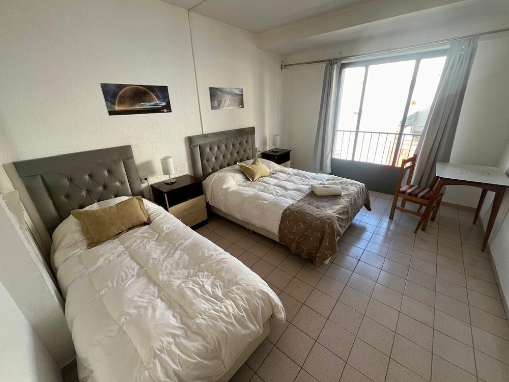 Standard Triple Room, Balcony, City View photo 2
