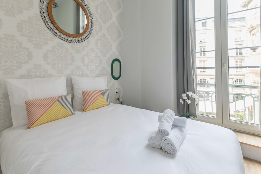 Classic Apartment, 2 Double Beds, Non Smoking, Courtyard View (17) photo 1