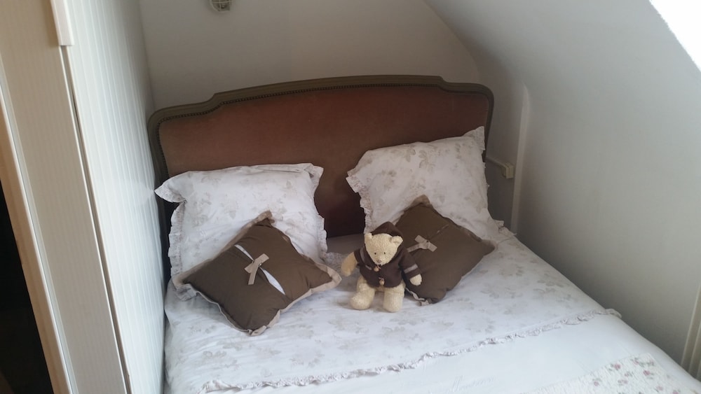 Basic Double Room, 1 Double Bed, Valley View photo 1