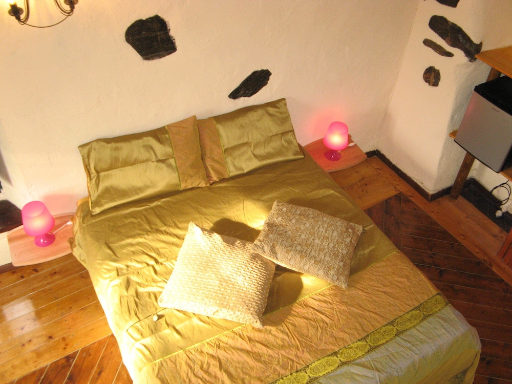 Double Room, Mountain View (Eta) photo 1