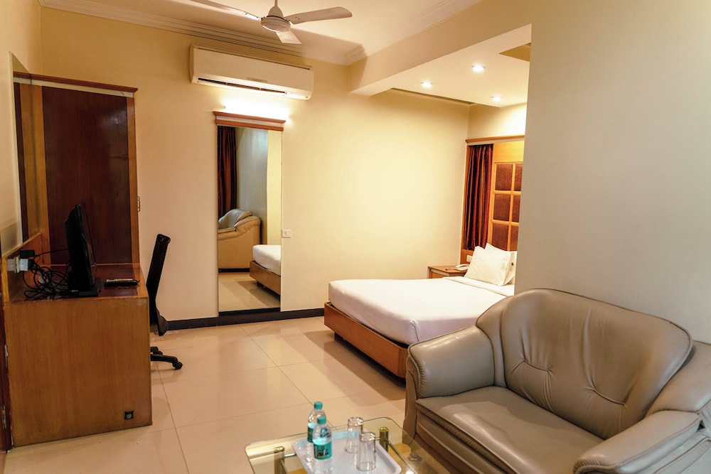 Deluxe Double Room, City View