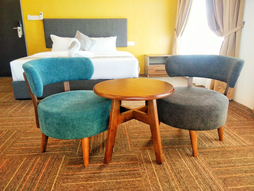Executive Room - Photo 12