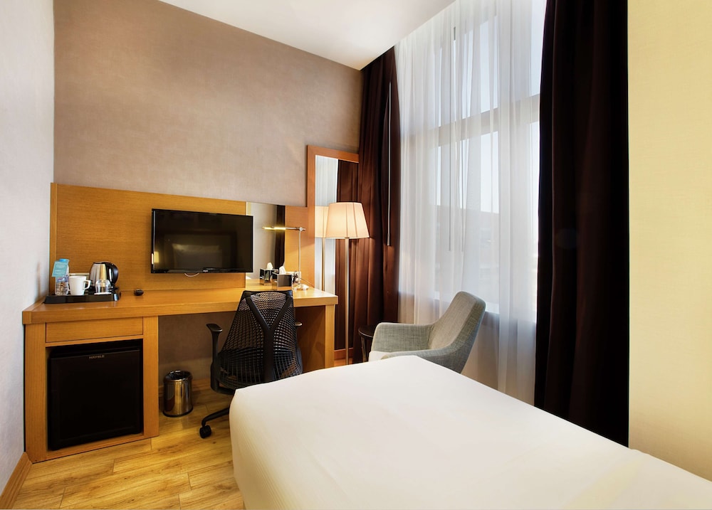 Quarto, 1 Cama de Solteiro