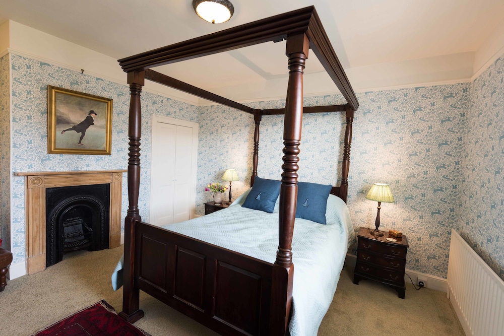 Double Room (Four Poster Bed)