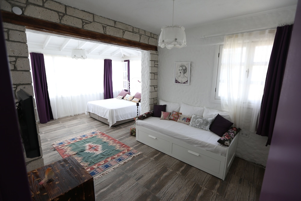 Executive Quadruple Room