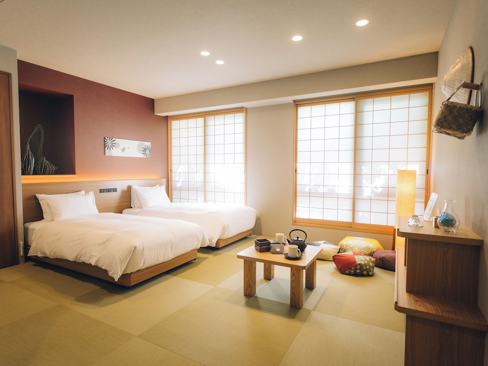 Two-Bedroom Japanese Suite - Photo 6