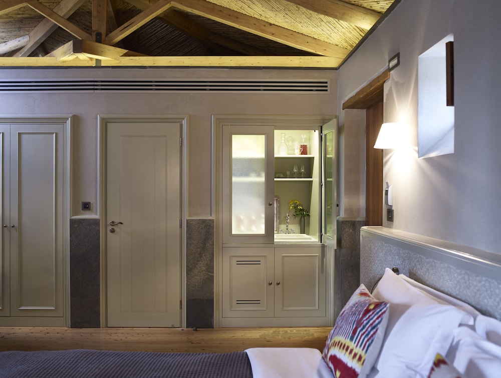 Suite (Premium Residence) photo 2