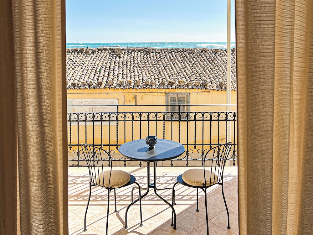 Premium Apartment photo 1