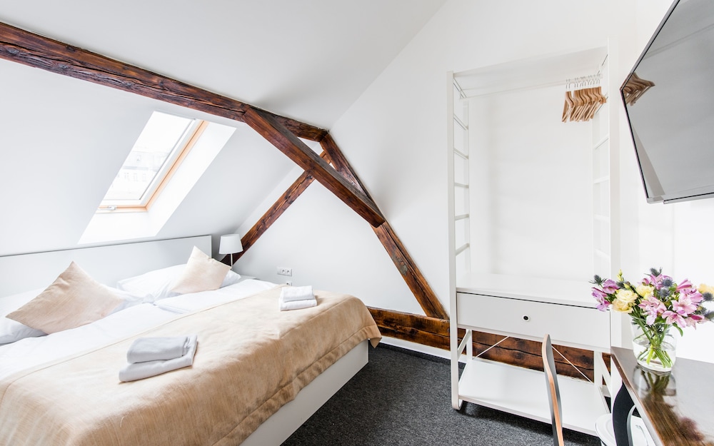 Grand Room, 2 Bedrooms, Private Bathroom photo 1