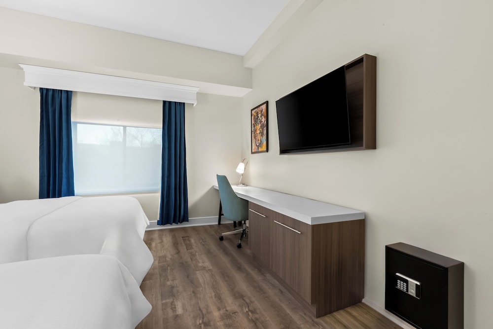 Deluxe Suite, 1 Bedroom - Photo 3