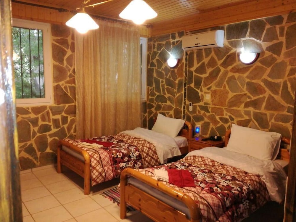 Basic Apartment, 1 Bedroom, Courtyard View photo 3