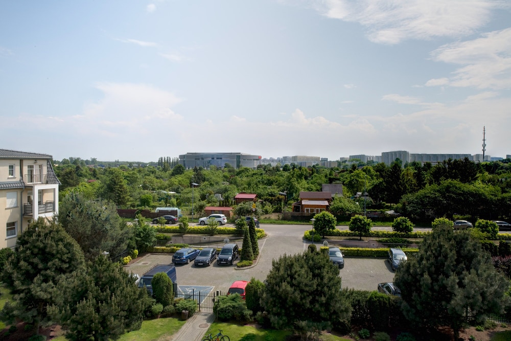 Grand Apartment, 1 Bedroom, Balcony, Courtyard View photo 3