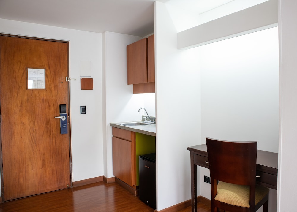 Studio Suite, 2 Twin Beds - Photo 1