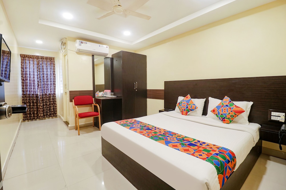 Deluxe Room - Photo 3