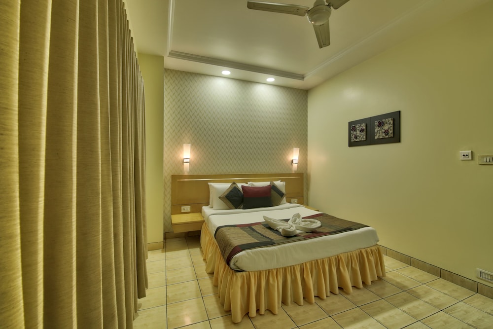 Suite - Photo 5