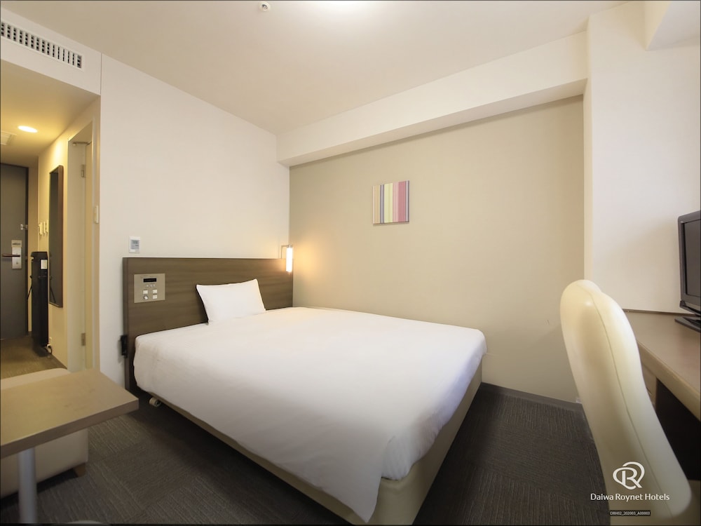 Standard Double Room, Non Smoking(Approximately 3 minutes walk from the north exit of JR Kannai St.)