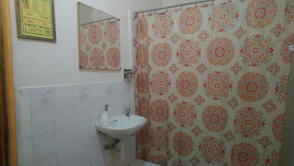 Standard Twin Room, Ensuite, Garden View photo 2