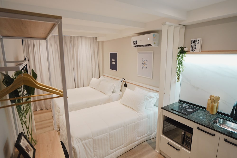 Standard Studio, Multiple Beds photo 1