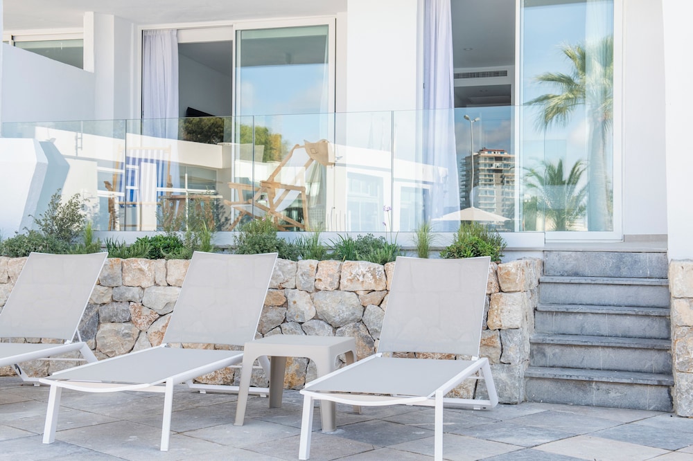Suite, 2 Bedrooms, Poolside (2+3 children free) - Photo 7