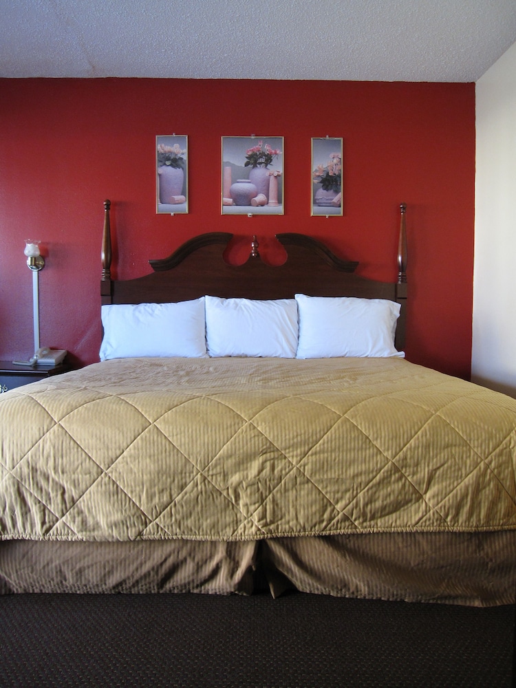 King Room, Non-Smoking photo 1