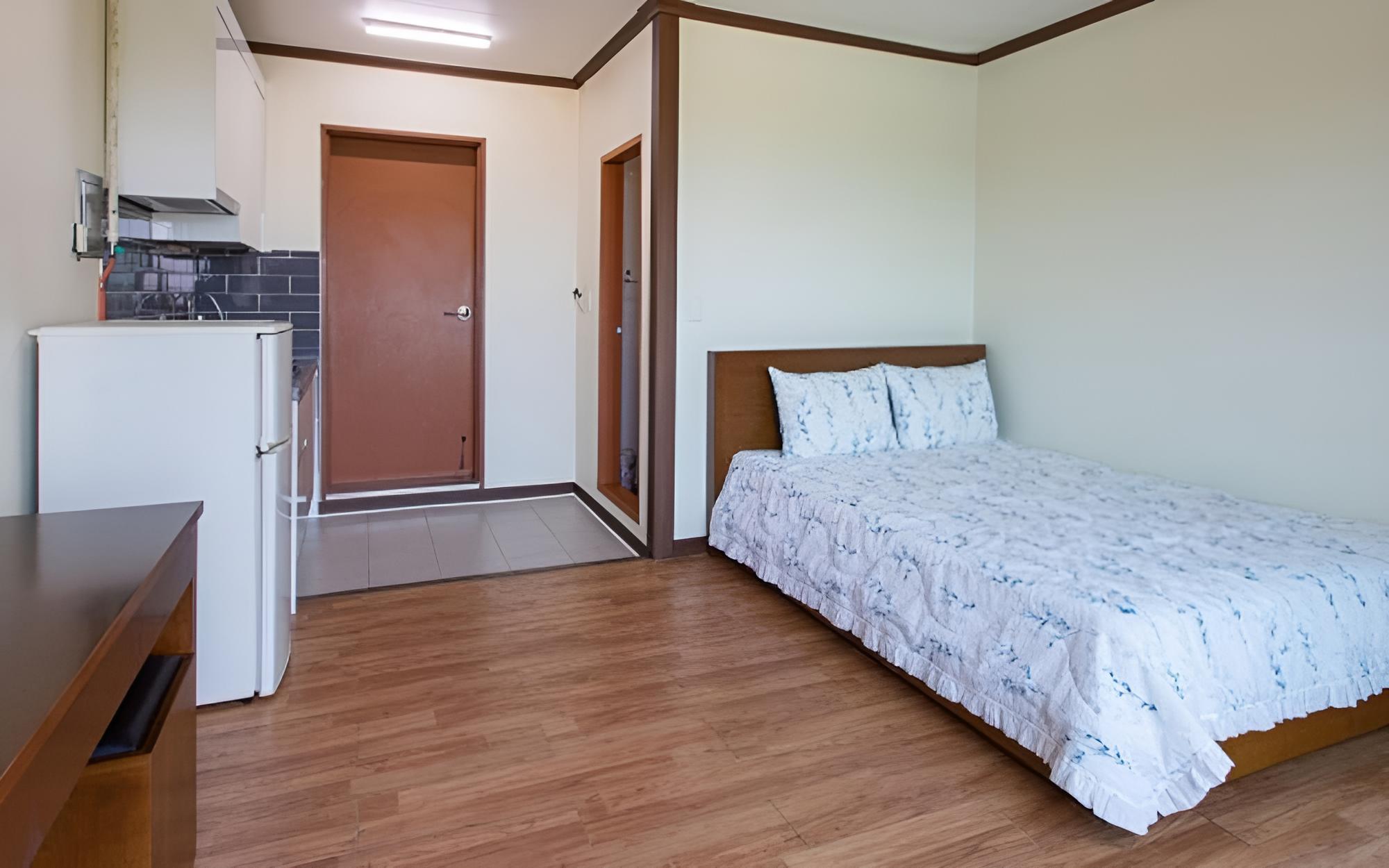 Room (Western style room 203) photo 3