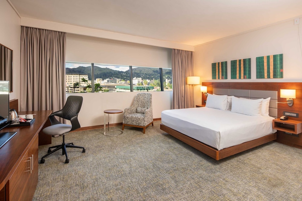 Deluxe Room, 1 King Bed - Photo 1