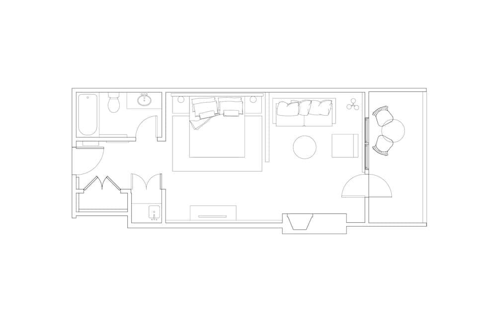 King Junior Suite w/ Balcony - Photo 2