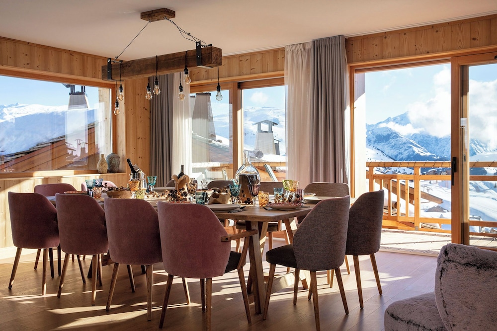 Room, Multiple Beds, Mountain View photo