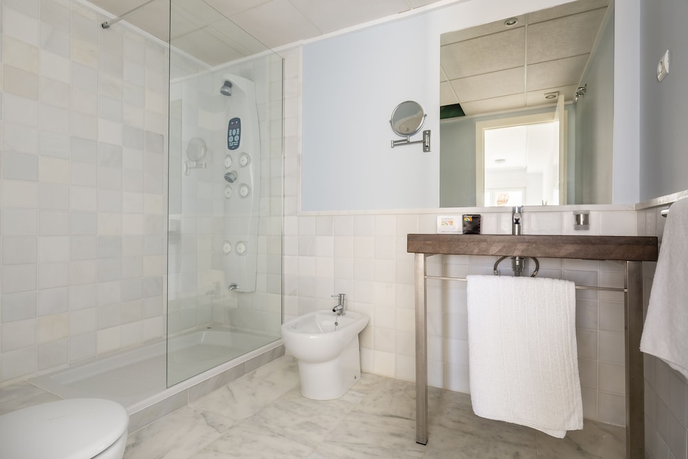 Superior Apartment, 1 Bedroom, Terrace, Sea View (Almadraba) Superior Apartment, 1 Bedroom, Terrace, Sea View (Almadraba)