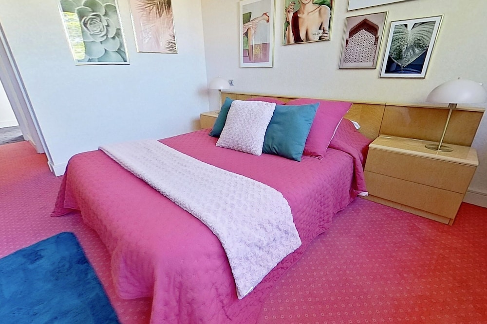 Classic Double Room - Photo 16