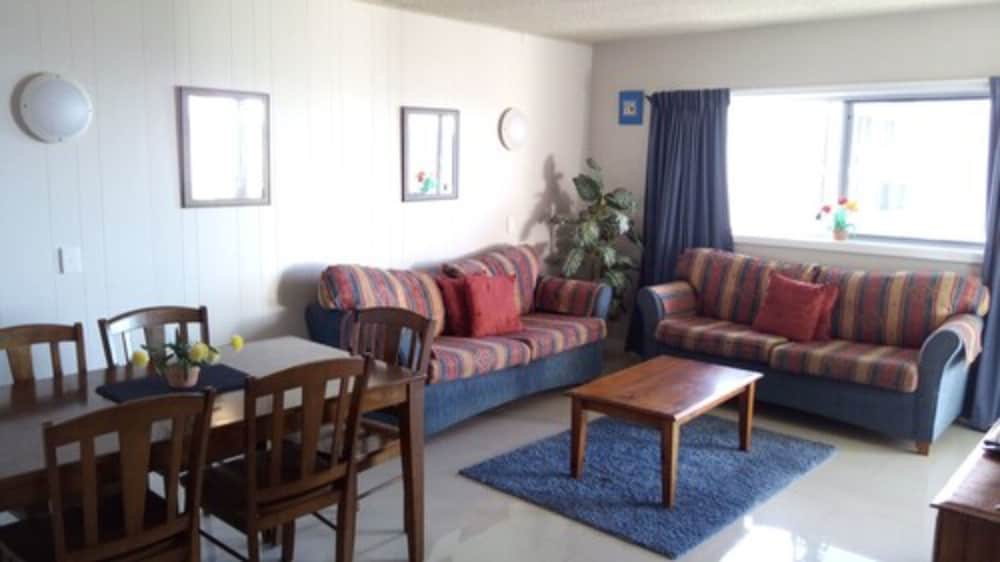 2 Bedroom Superior Ocean View Unit photo 1