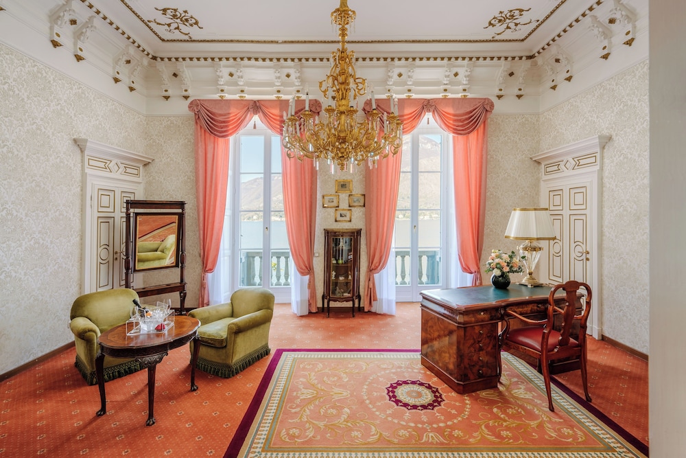 Suite, Balcony, Lake View (Queen of Sweden)