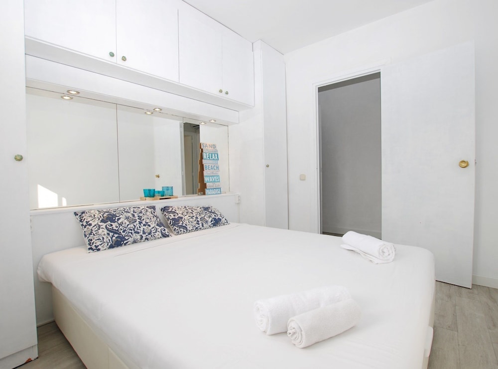 Apartment, Multiple Beds, Non Smoking photo 2