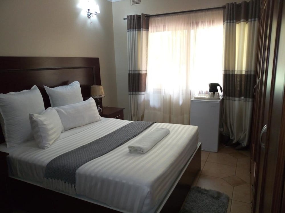 Double or Twin Room photo 2