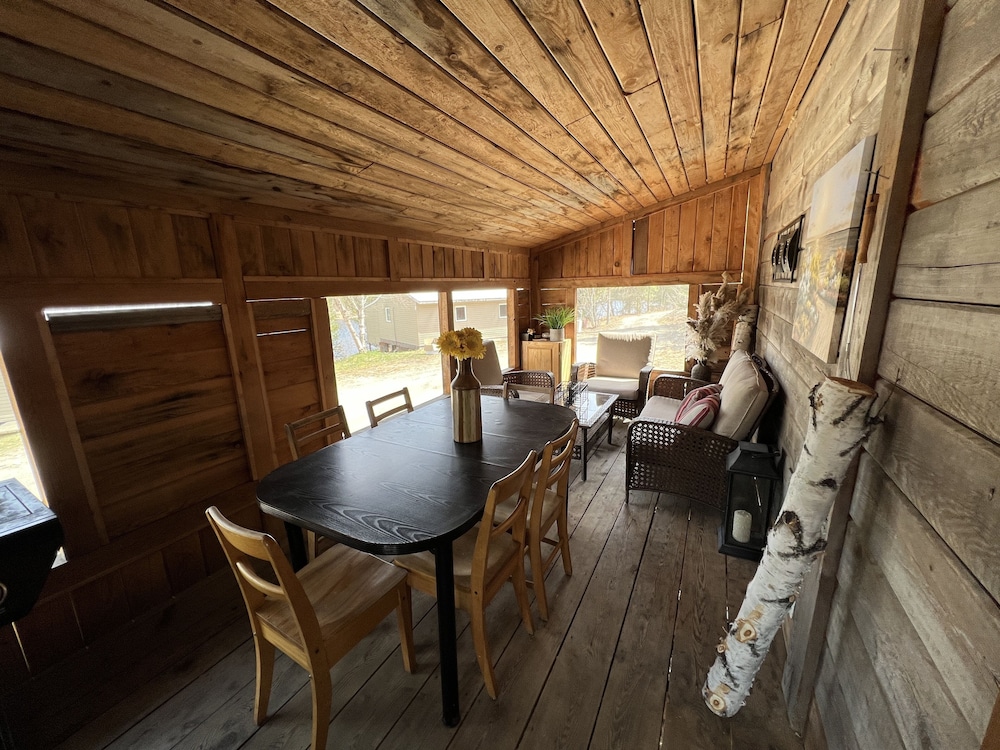 Classic Cabin (D) photo 3