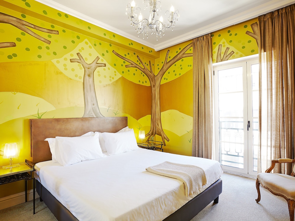Family Graffiti Guestroom