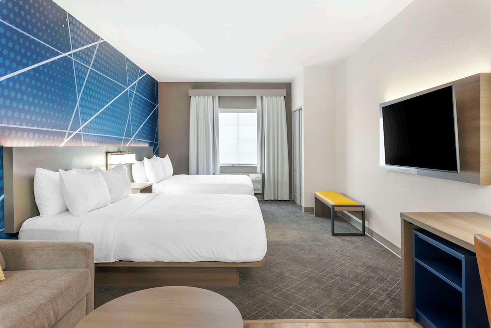 Suite, Multiple Beds, Accessible, Non Smoking - Photo 1