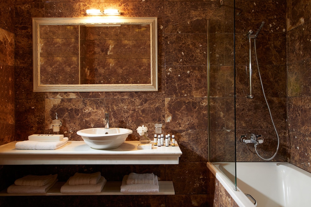 Grand Bliss Suite - Photo 9
