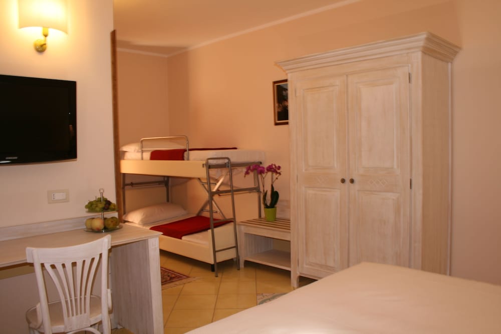 Superior Quadruple Room