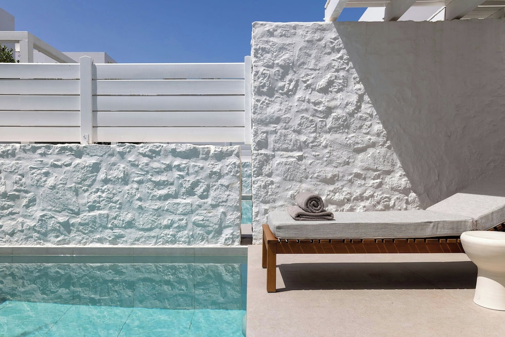 Suite, 1 Bedroom, Private Pool thumbnail 6