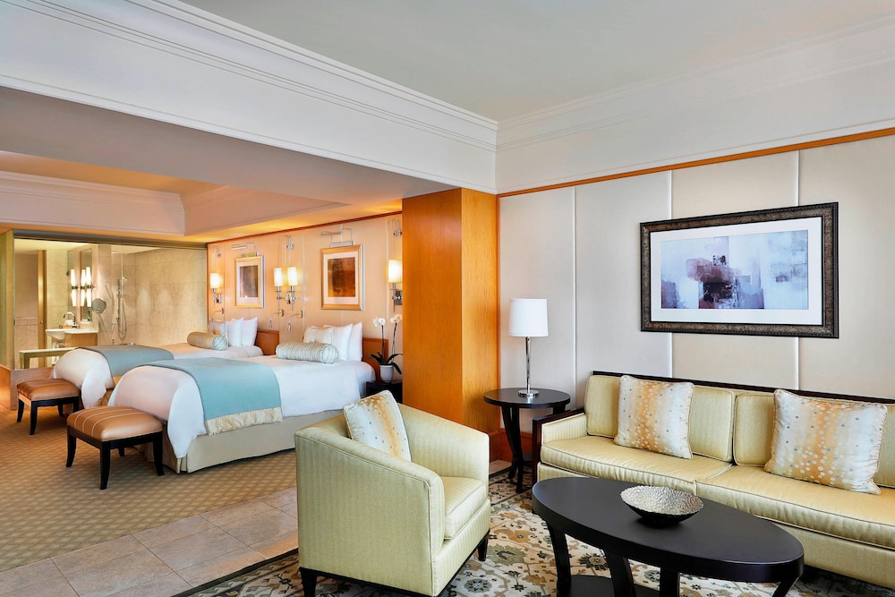 Junior Double Room, 1 King Bed photo 2