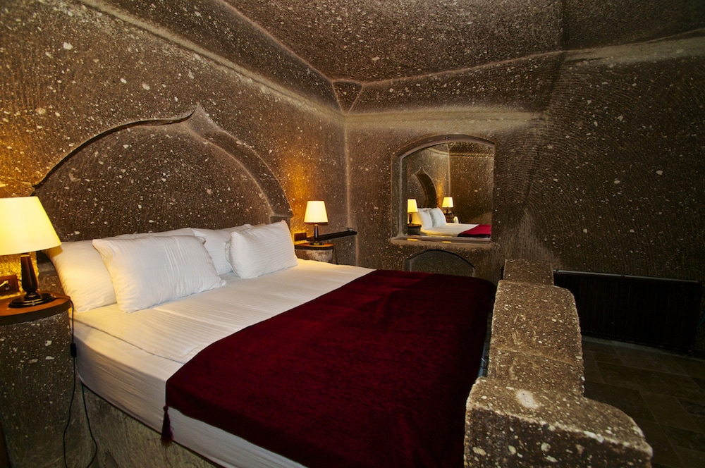 Quadruple King Suite photo 2