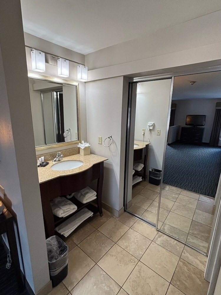 Studio Suite, 2 Queen Beds, Non Smoking photo 3