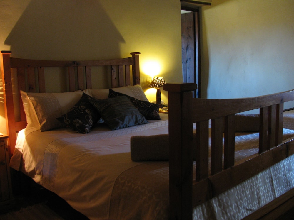 House, 2 Bedrooms, Fireplace, Mountain View (Old Farmhouse) photo 1